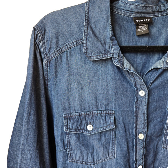 Torrid Size 1X Chambray Button Up Shirt Long Sleeve Lightweight Top - Picture 3 of 8